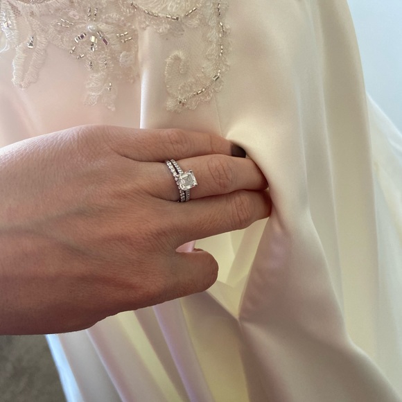 Unaltered Wedding Gown - Picture 6 of 8